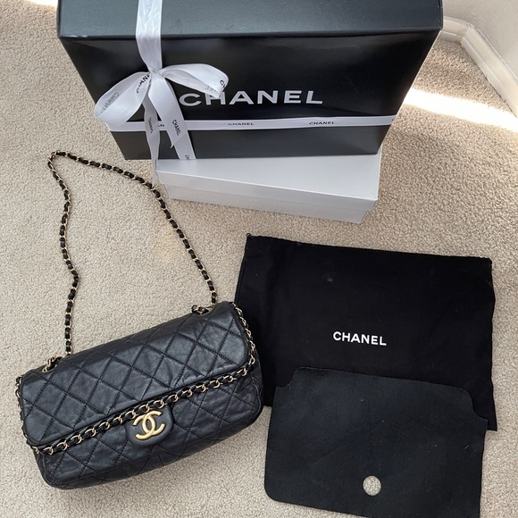 CHANEL Chain Around Flap Bag Sac Rabat - Picture 12 of 13